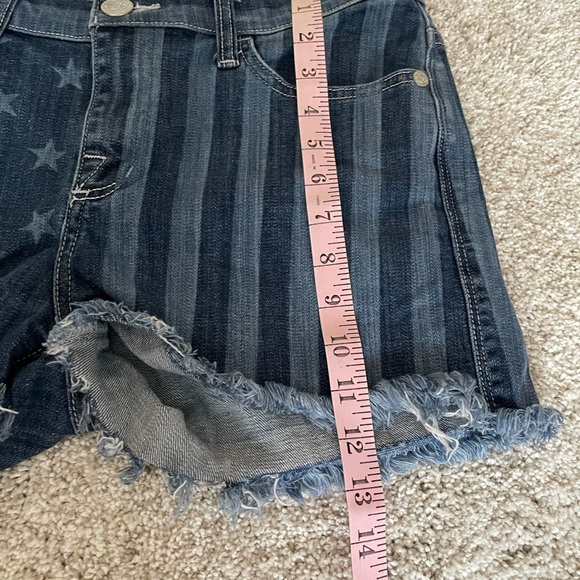 Rock & Republic Lolita USA Flag Shorts Size 10 - Picture 8 of 9